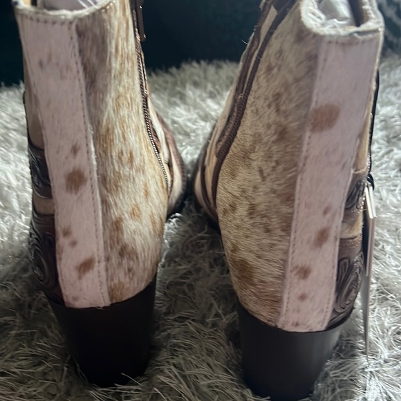 Leather booties with hand tooled detailing, hair-on and belted accent, new, Myra - Picture 9 of 16